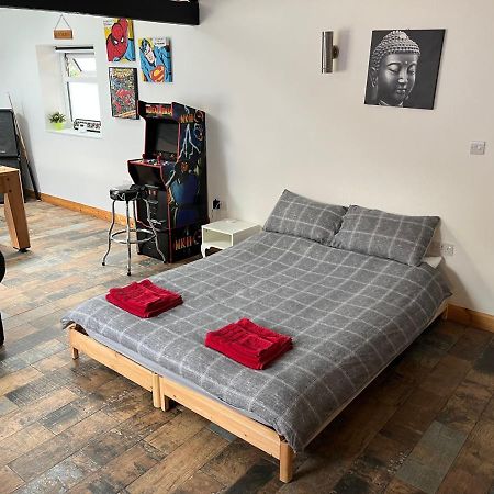 Ferienwohnung The Dog House Birkenhead Exterior foto