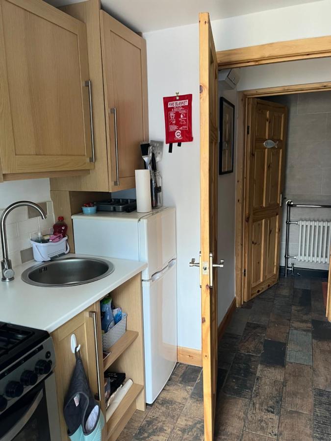 Ferienwohnung The Dog House Birkenhead Exterior foto